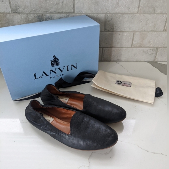 LANVIN black leather ballet flats